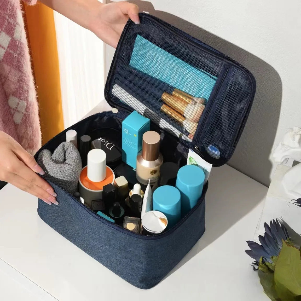 Travel Toiletry Cosmetic Organizer Bag Portable Beauty Case Waterproof Makeup Pouch Skincare Storage Tote Bag Women's Handbag