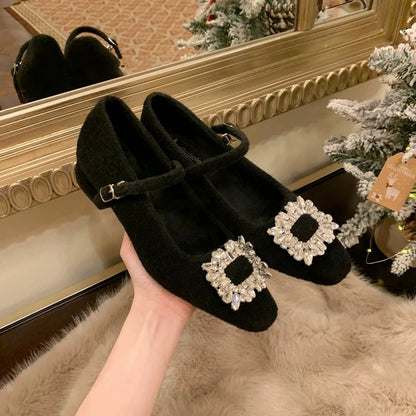 Womens Slippers with Diamond Anti Slip Middle Heel Close Toes Strap 2025 New Summer Outdoor Fashion Slippers Women Shoes
