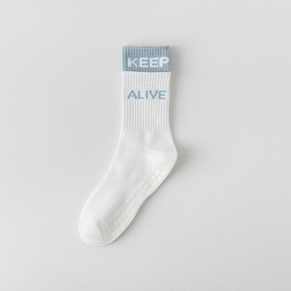 Women's Non-Slip Yoga Socks with Silicone Grip Mid Cushioned Workout Socks for Pilates Gym Indoor Exercises Yoga Socks