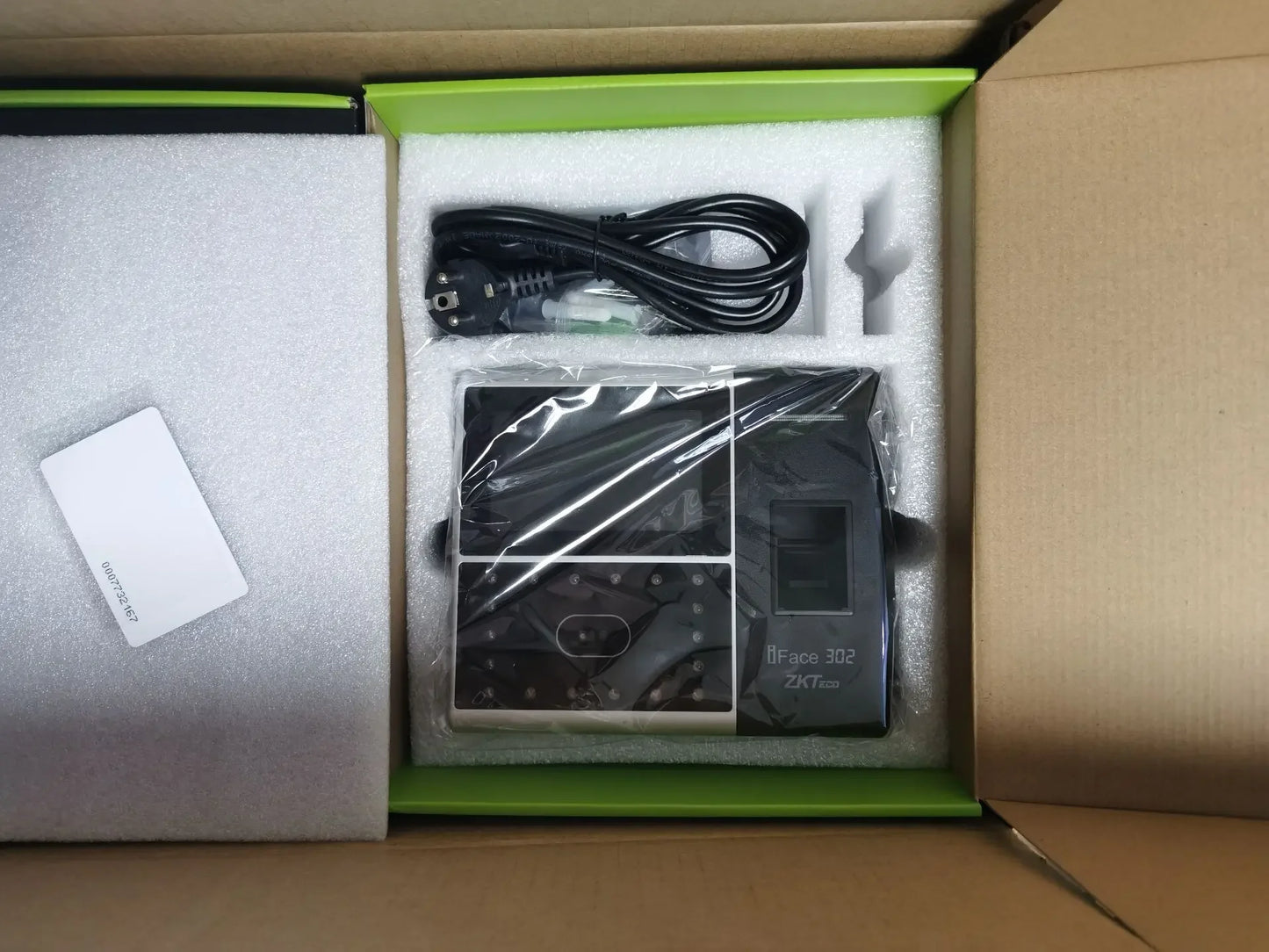 003 biometric access control and time attendance device iface 302 with verification by fingerprint / face recognition/ card